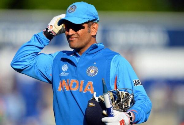 MS Dhoni to be questioned by IT department regarding Rs 75 cr cheques by Amrapali group