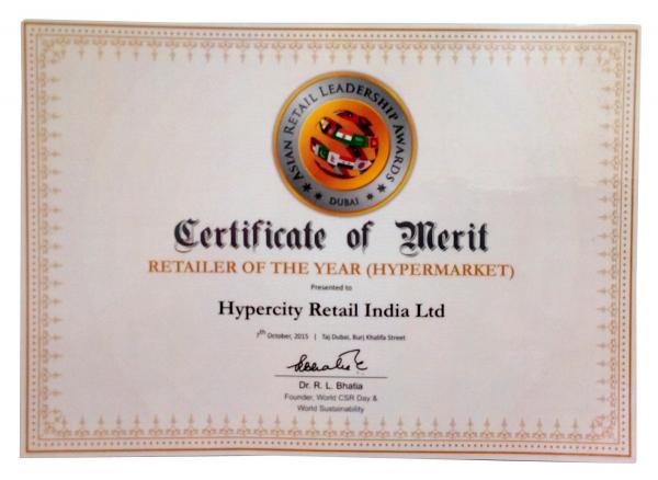 HyperCITY bags the Retail Leadership Award  Retailer of the Year Award at the Asian Leadership Awards, 2015